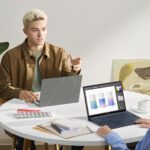 Zenbook S 13 OLED_UX5304_Scenario photo_05-1