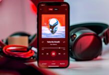 Vége az ingyenes trükköknek: csak előfizetéssel szólhat háttérben a YouTube